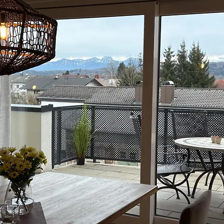 Terralpin - Wohnen Auf Zeit - Dg Mit Bergblick Appartement